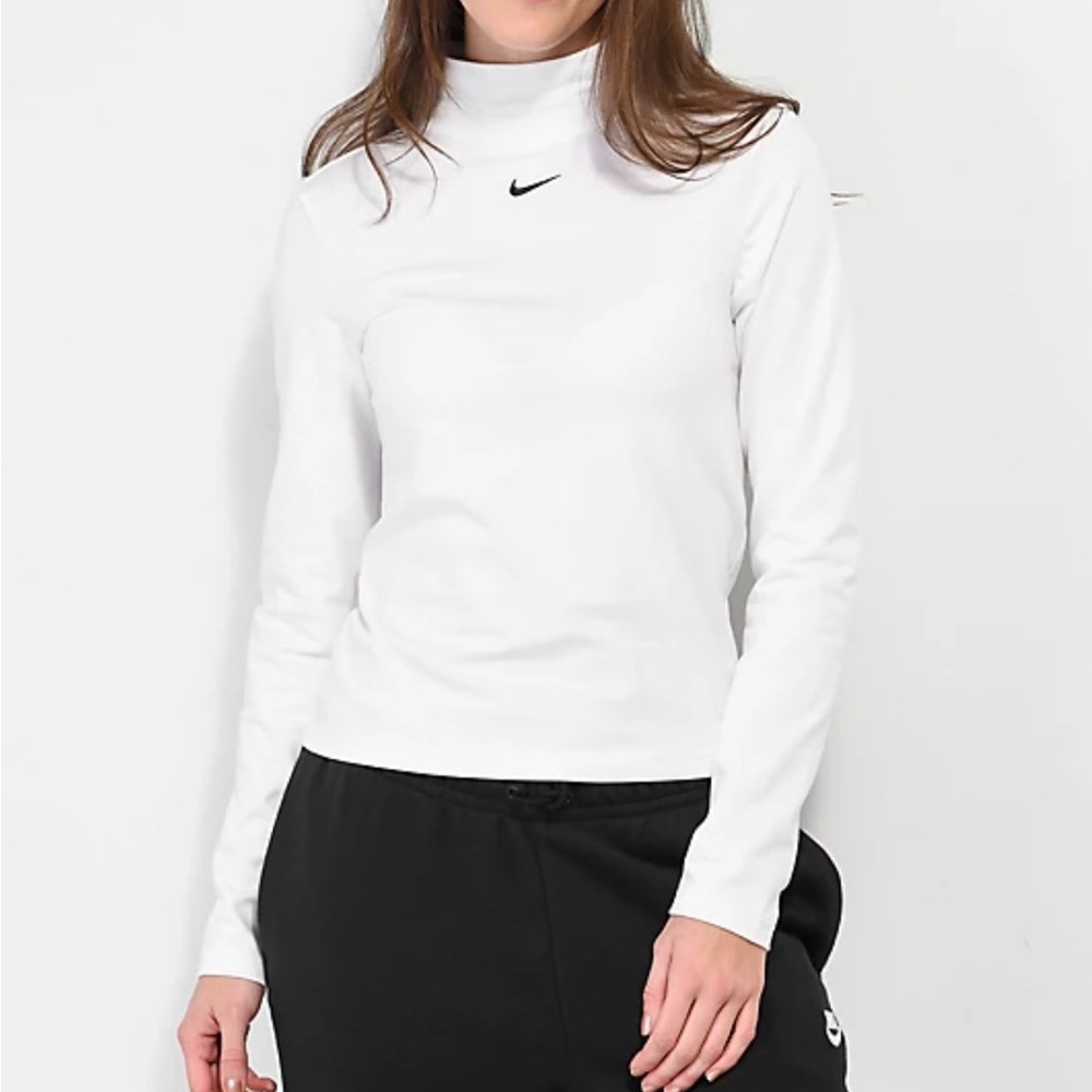 Nike White Long Sleeve Mock Neck Top